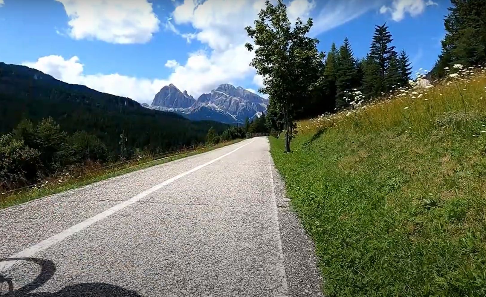 Lunga Via delle Dolomiti in bici